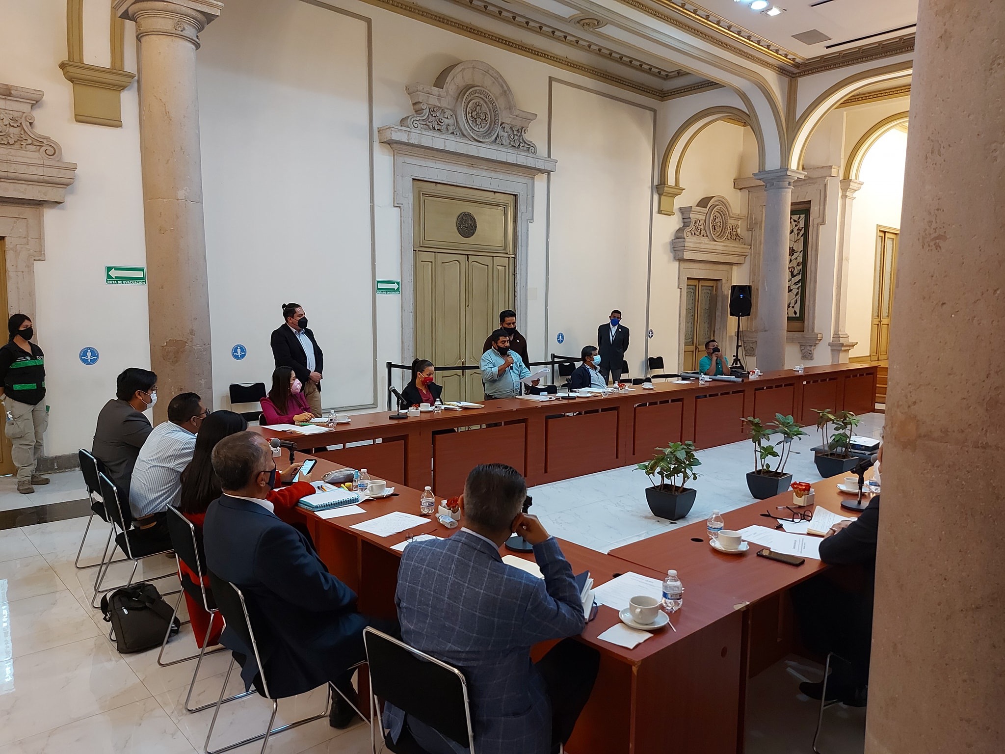 En México comuneros de Malinaltepec y Alacatlatzala se reúnen con autoridades federales