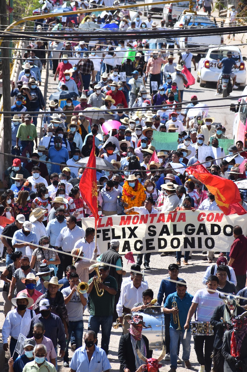 Arropan en la Montaña a Félix Salgado Macedonio