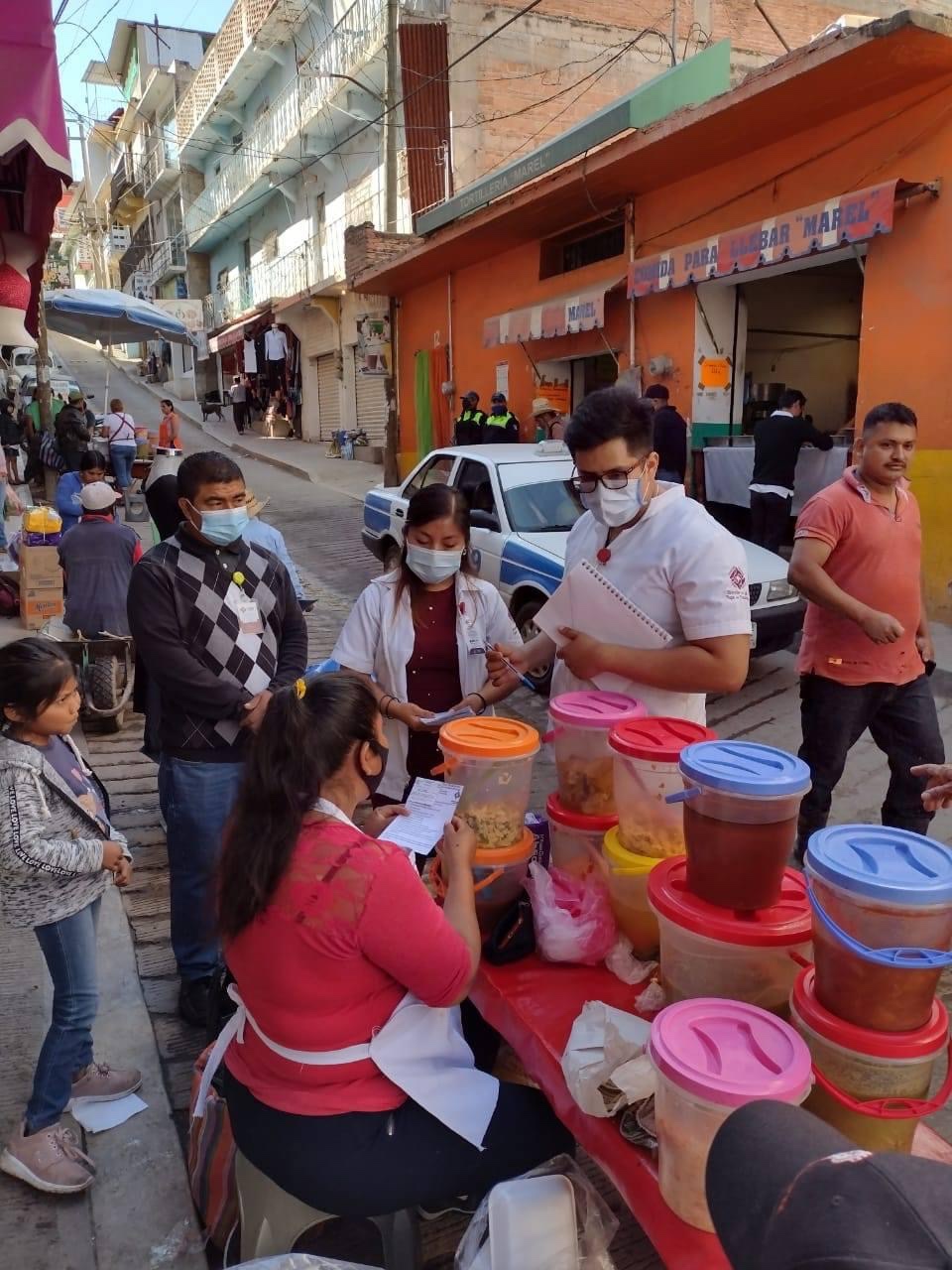 En Tlapa se vende caro el oxígeno y medicamentos para atender Covid19