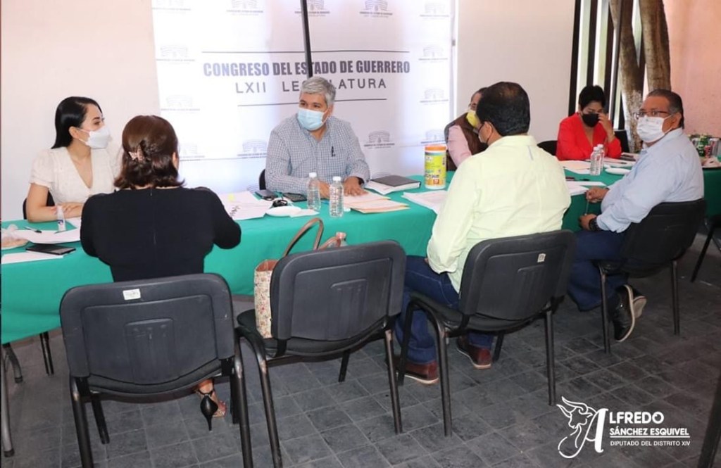 Kixaá ndakita´a na ve´e congreso xií ña comisión na ña na ke´e na tyuñu kunia: Sánchez&nbsp;Esquivel