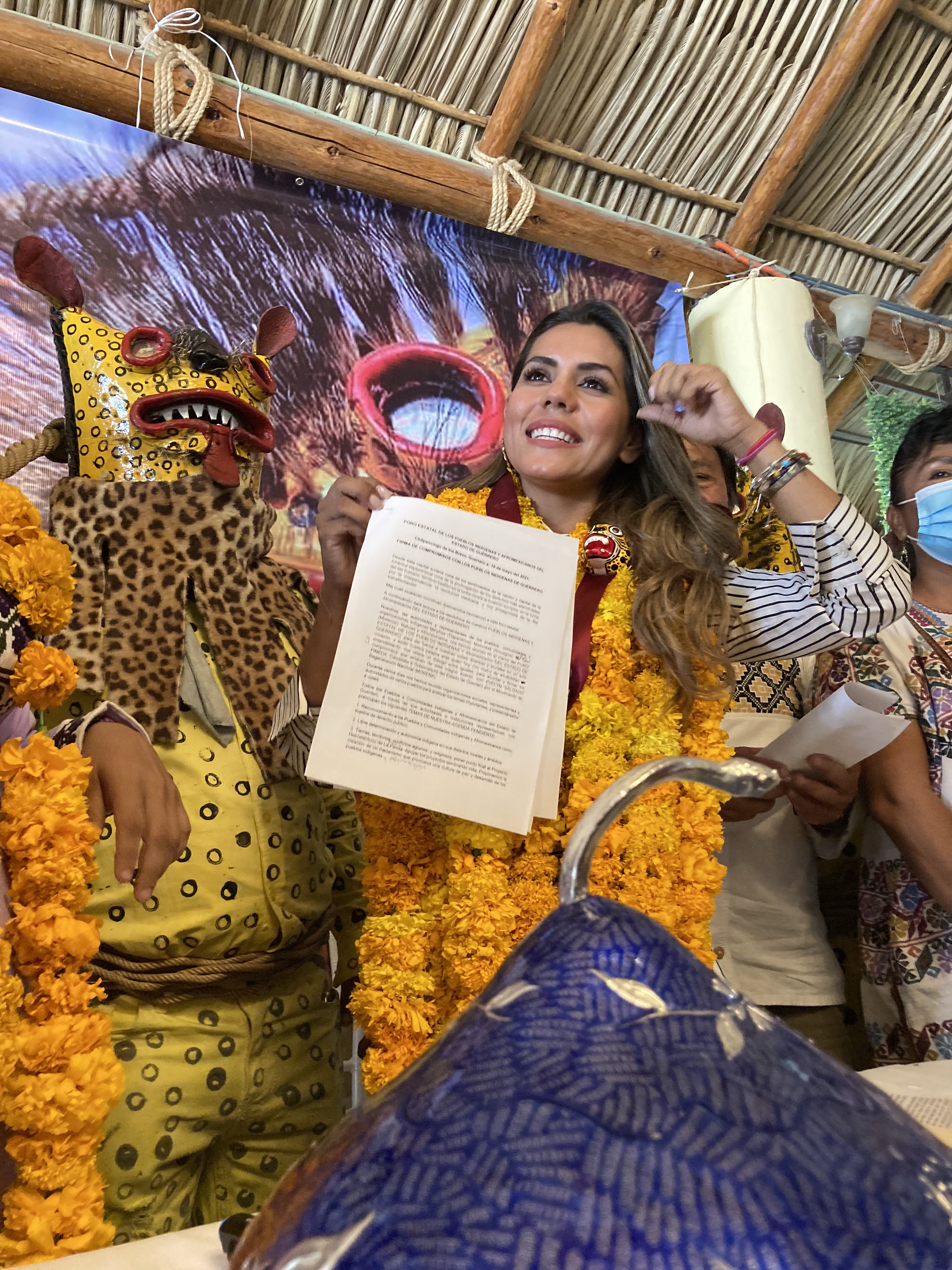 Firma Evelyn Salgado compromisos con pueblos indígenas y afromexicanos