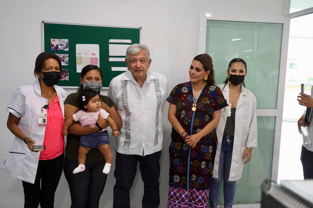 En Acapulco reconoce AMLO labor de Evelyn&nbsp;Salgado