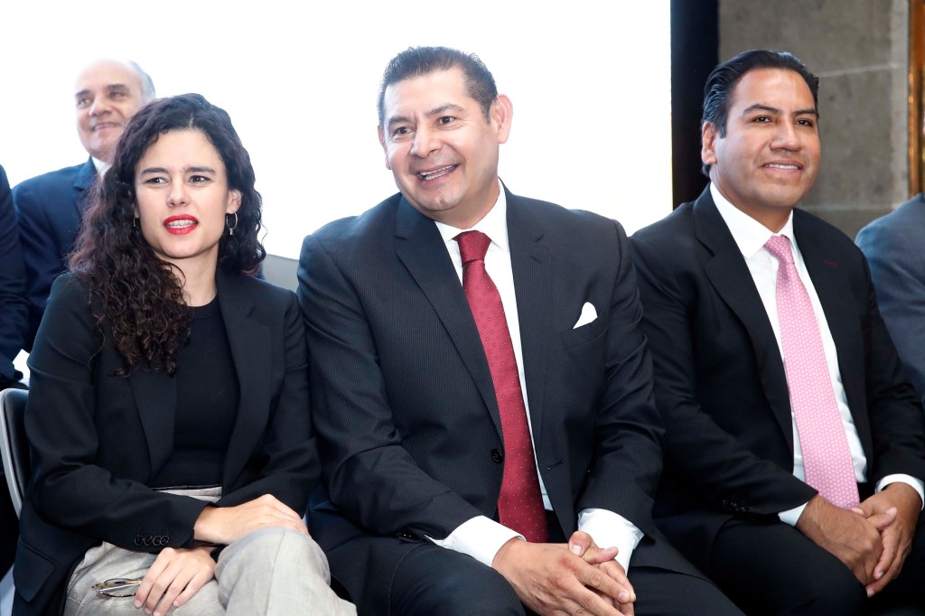 Avances legislativos refuerzan la Transformación jurídica del país; Alejandro&nbsp;Armenta