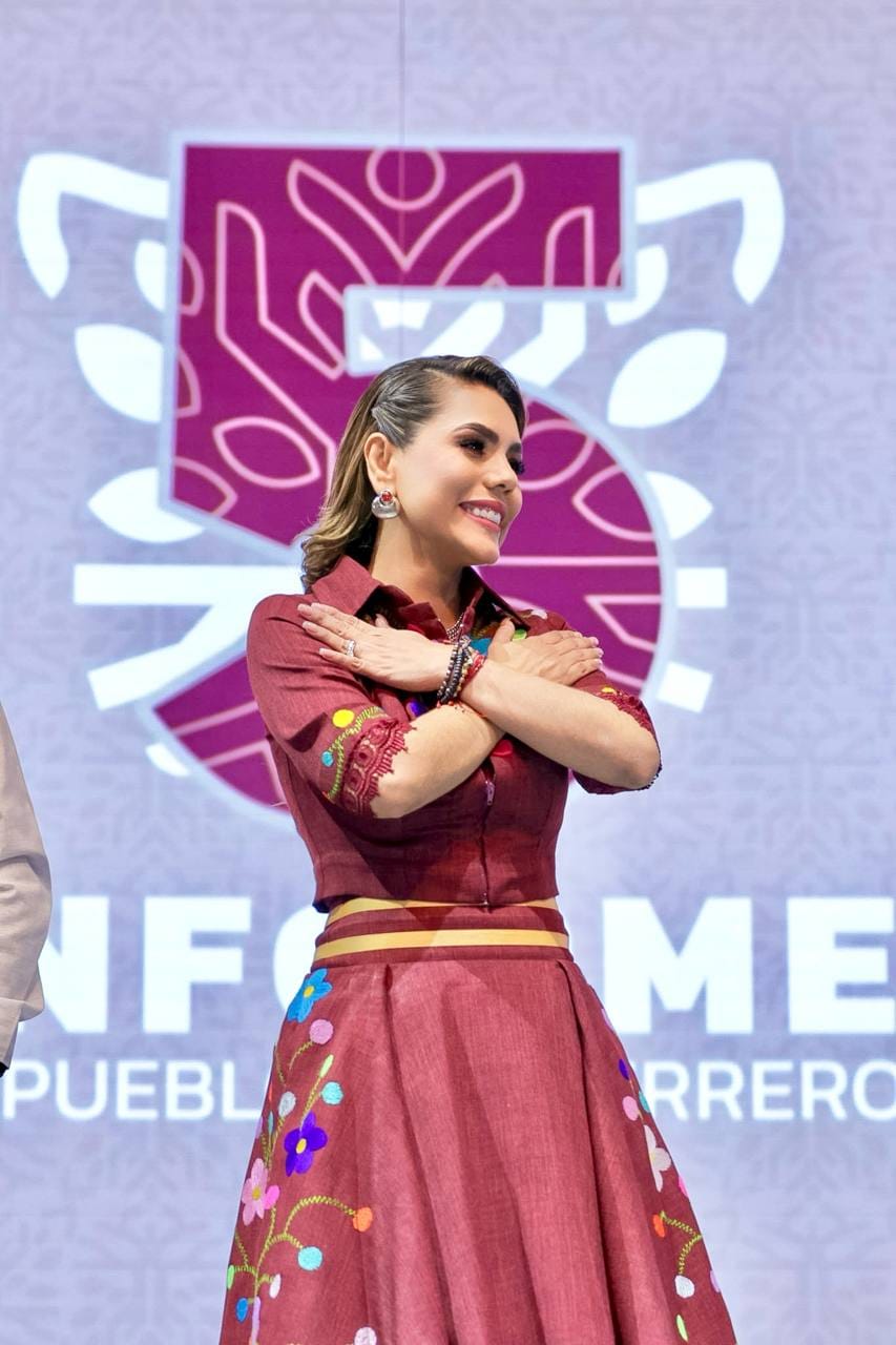 Evelyn Salgado rinde cuentas al pueblo de Guerrero con avances en la transformación del estado
